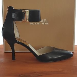 NIB Michael Kors Ankle Straps  6.5M